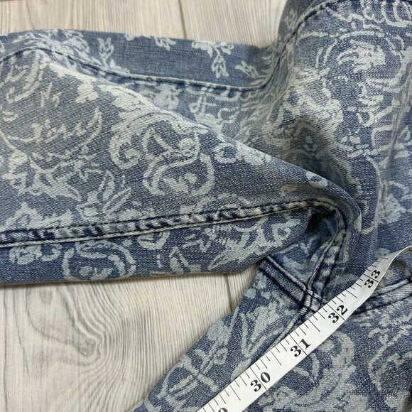 Free People We the Free Boho Flare Blue Jeans Dream Lover Floral Pattern Size 26 - Picture 10 of 10